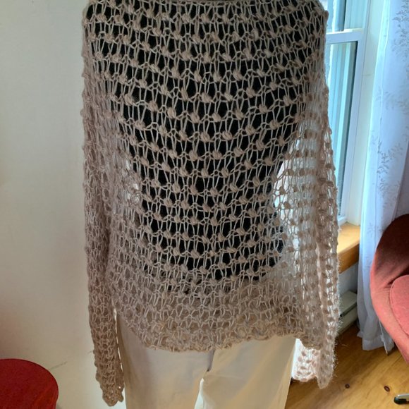 Beautiful hand-knitted sweater - Picture 3 of 5